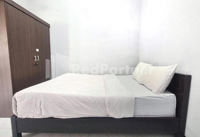 Номер Deluxe, Vins Homestay Kroya Mitra Reddoorz