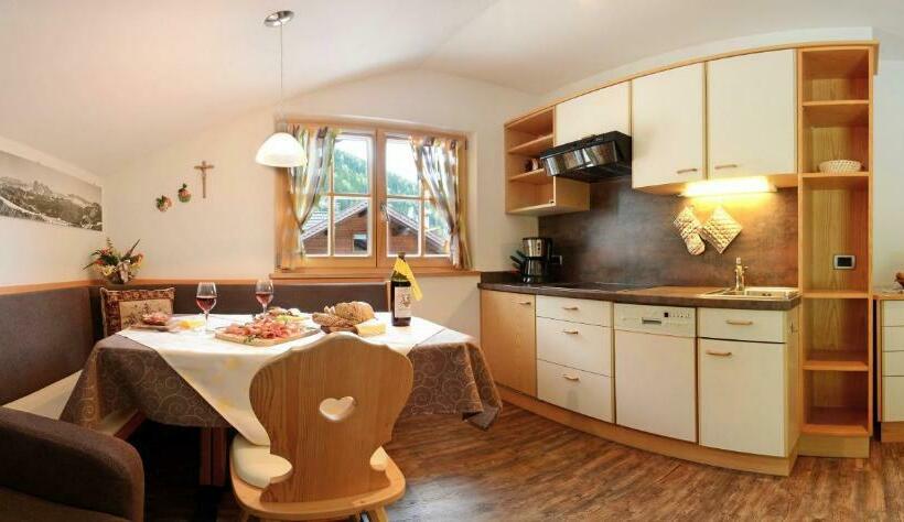 شقة عائلية, B&b Appartments Cudlea