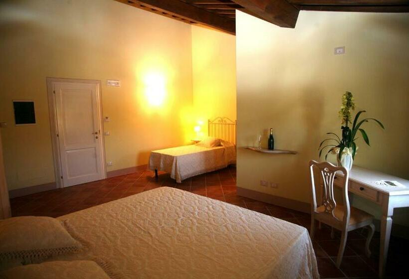 Номер Стандарт Трехместный, Le Colombaie Country Resort