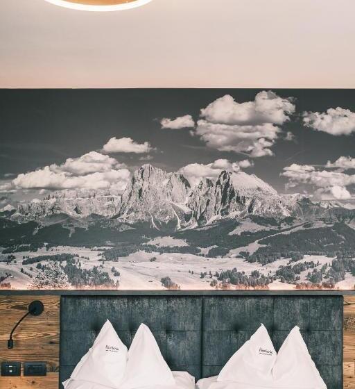 Номер Deluxe, Kristiania Small Dolomites