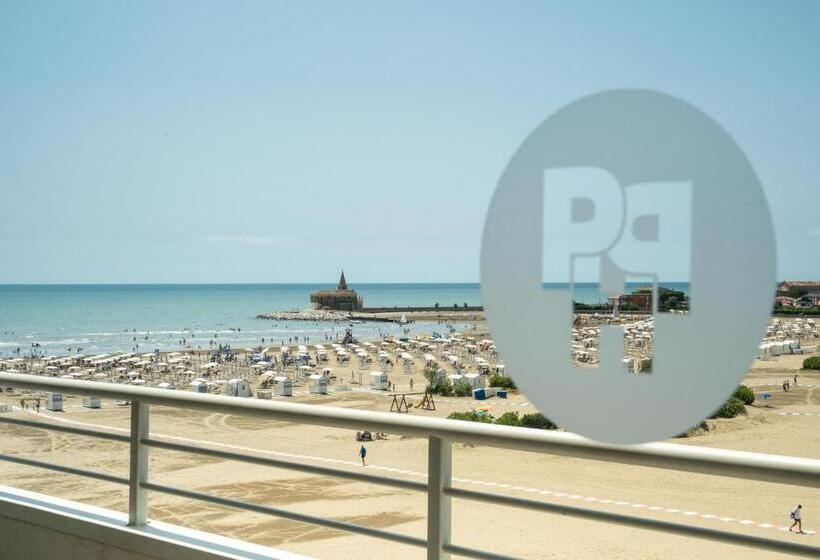 Номер Deluxe Вид на Море Боковой, Park Hotel Pineta