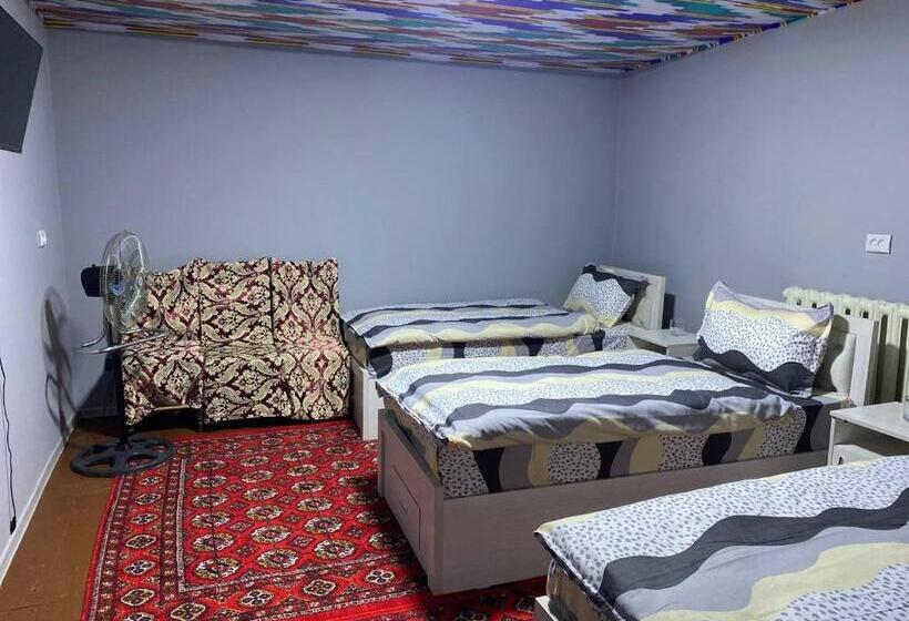 스탠다드 트리플 룸, Central Park Hostel