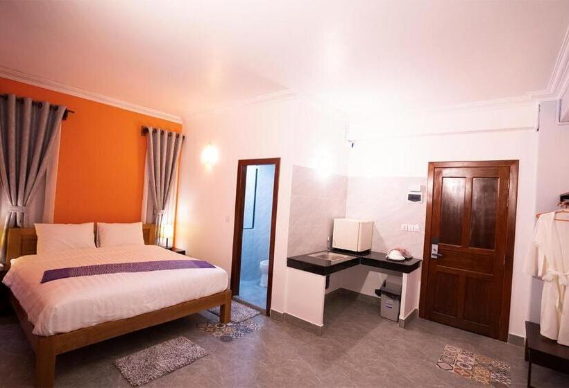 발코니가 있는 스위트, Daun Penh Palace Boutique