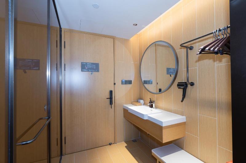 اتاق لوکس, The Balcony Suites