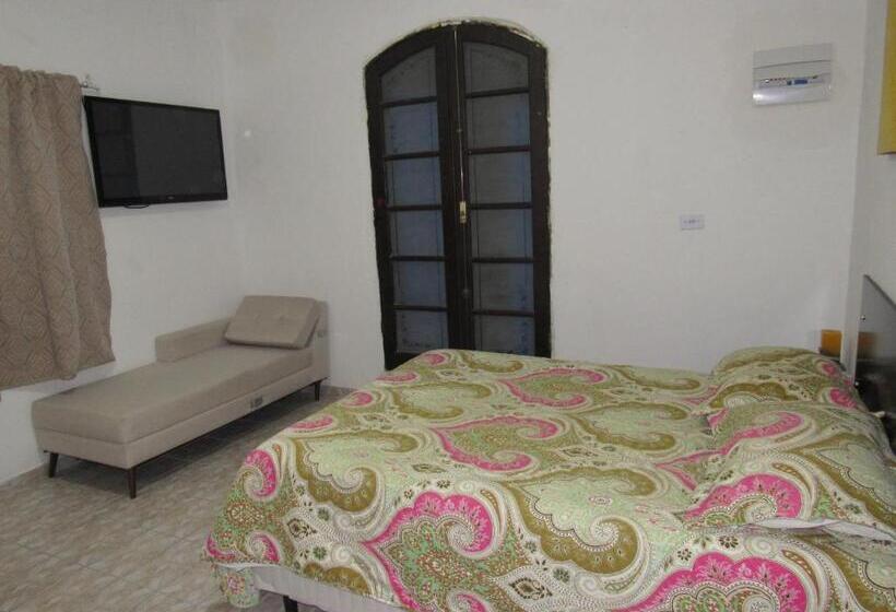 اتاق کلاسیک چهارنفره, Hostel Brasil Gru