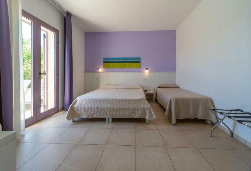 חדר סטנדרט לשלושה, Corte Dei Melograni Hotel Resort