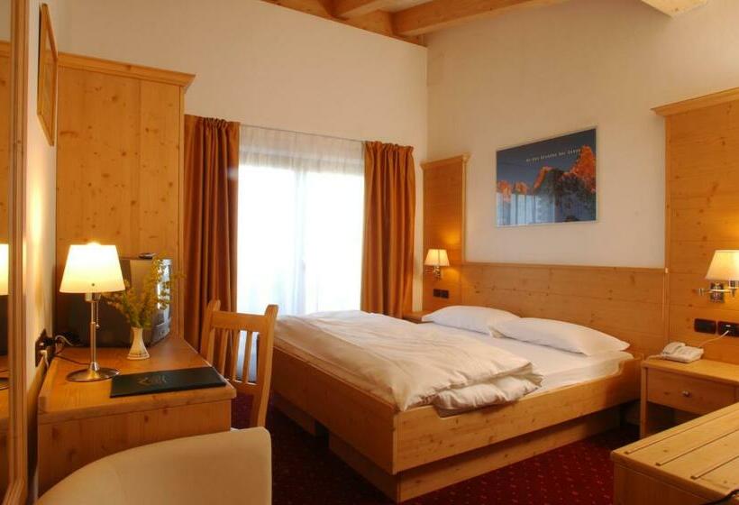 Quarto Superior, Chalet Caminetto