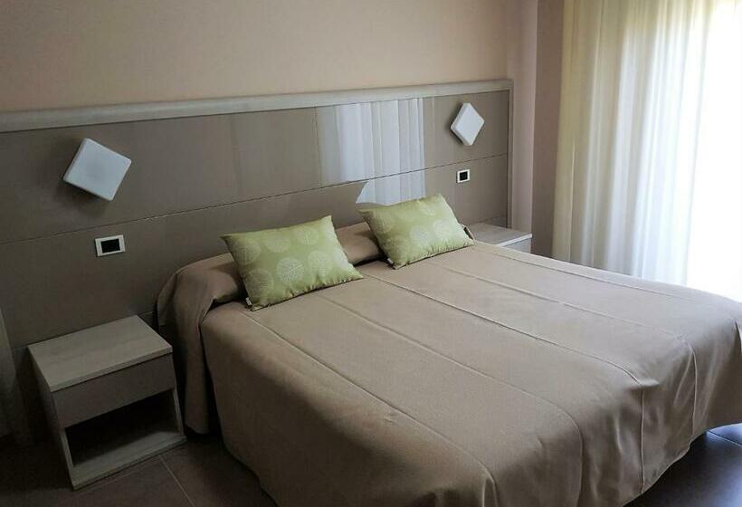 标准间, Francesco