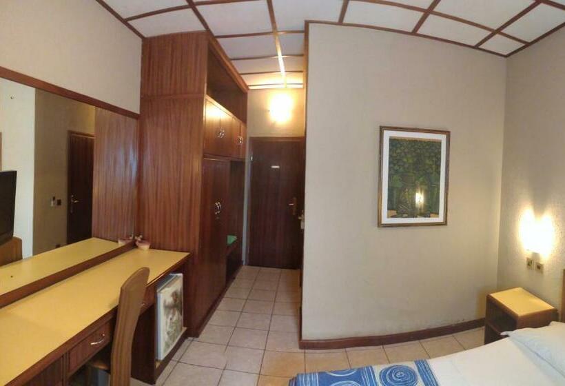 اتاق استاندارد, Manuela Residence