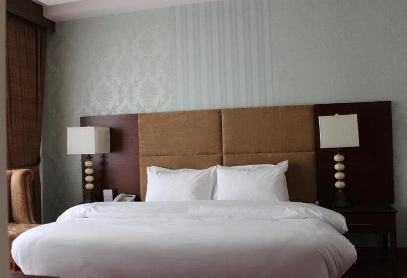 اتاق اجرایی یک تخته, S Chalet Islamabad