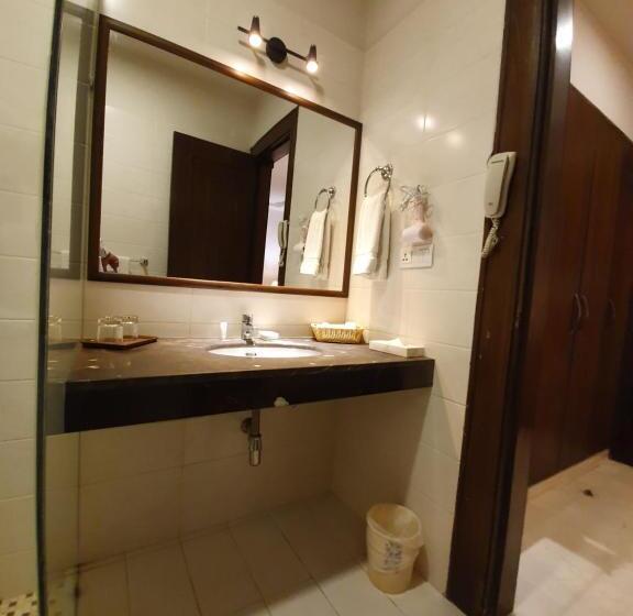 اتاق لوکس, S Chalet Islamabad