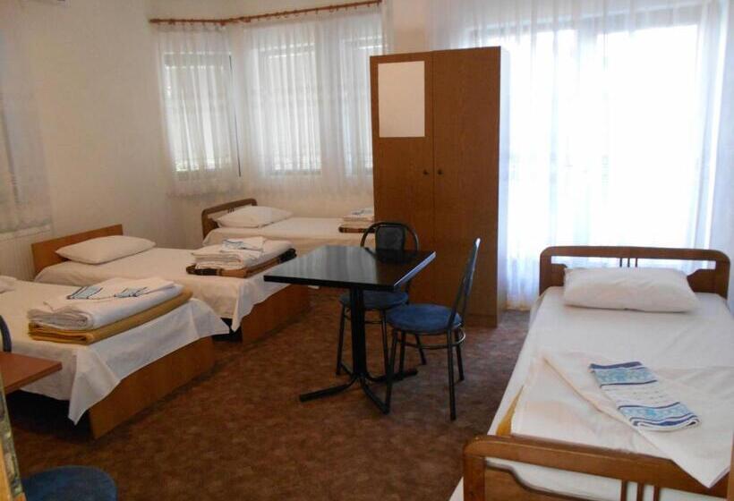 Четырехместный Номер Стандарт, Residence Krstanoski