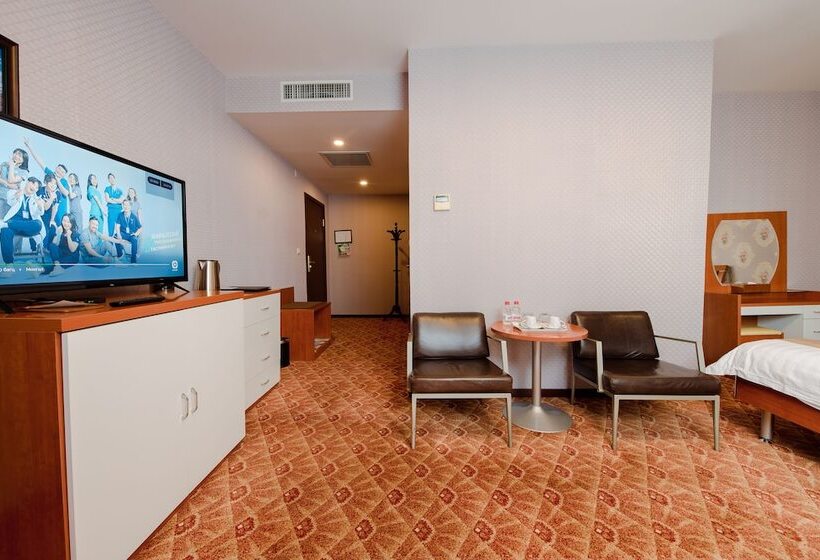 سوییت, Springs Hotel Ulaanbaatar
