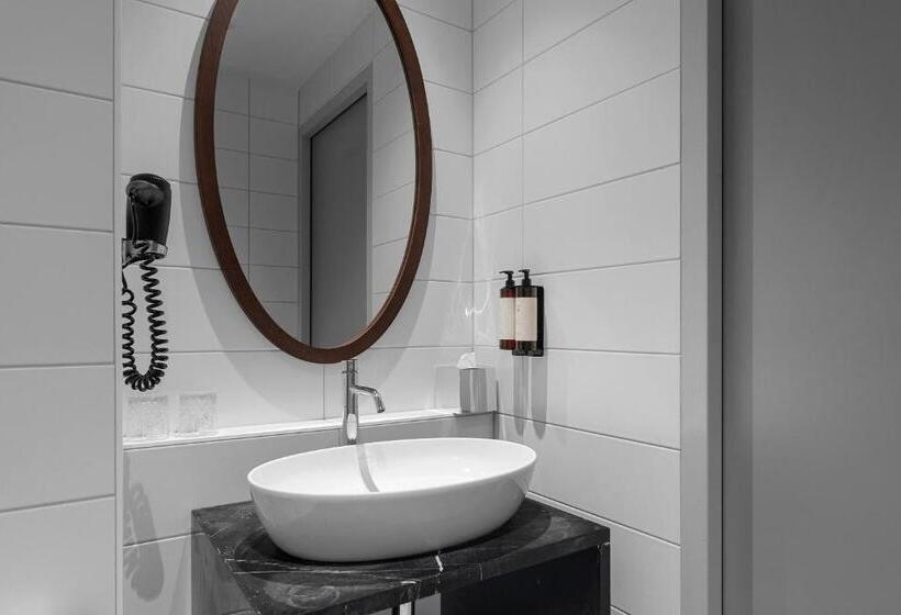 Pokój Standard z Widokiem, Corendon Amsterdam Schiphol Airport, a Tribute Portfolio Hotel