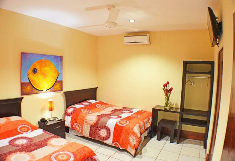 Habitación Estándar, Plaza Cosiguina