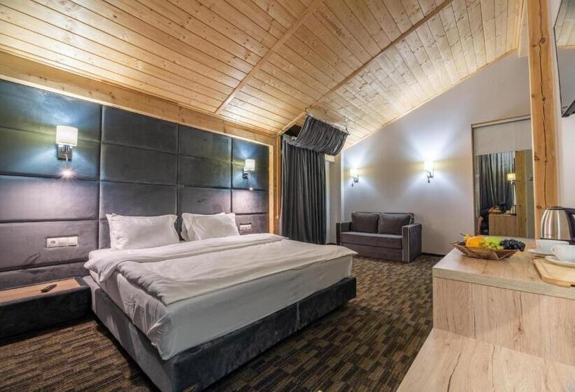 １ベッドルームハウス, Karpatski Hotel & Spa