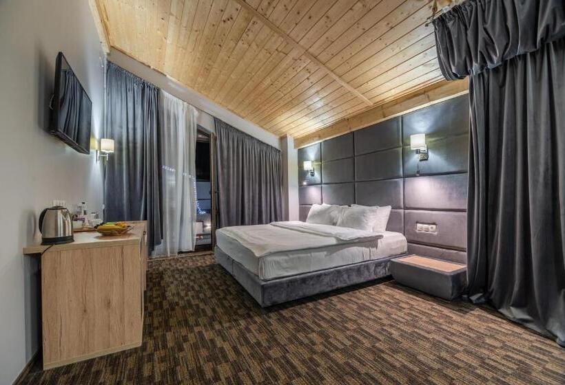 １ベッドルームハウス, Karpatski Hotel & Spa