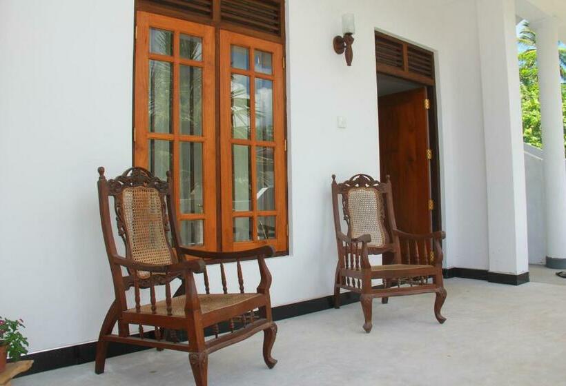 Номер Стандарт, Liyanage Resort