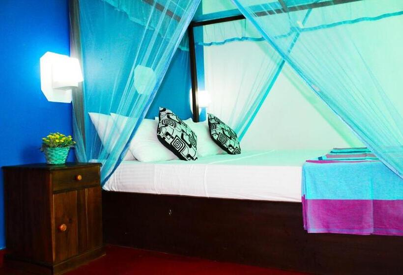 اتاق سوپریور, Surasa Beach Resort