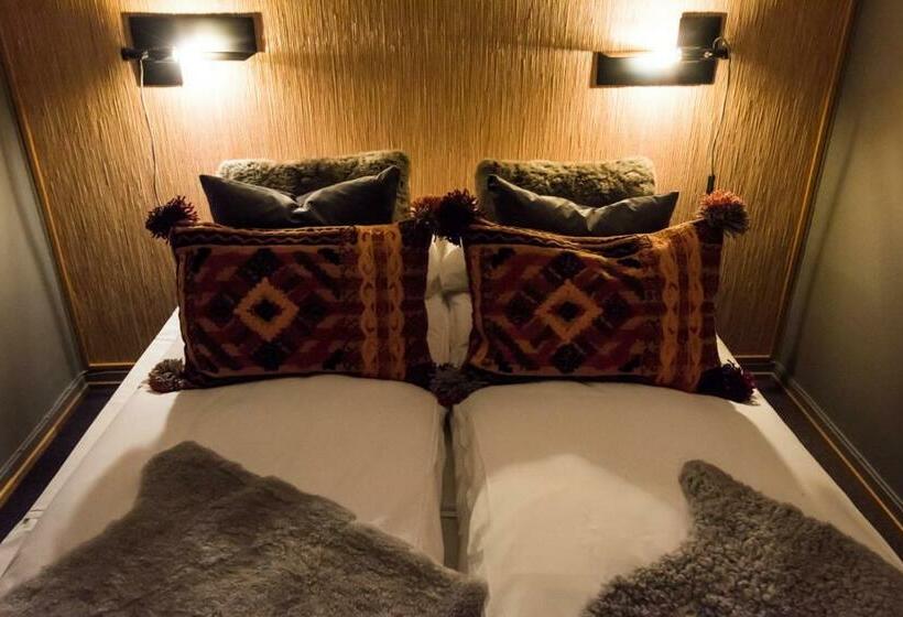 اتاق خانوادگی, Breidablikk Guesthouse