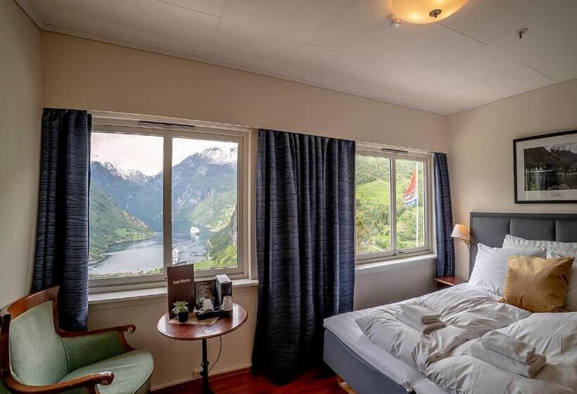 اتاق استاندارد با چشم‌انداز, Utsikten   By Classic Norway Hotels
