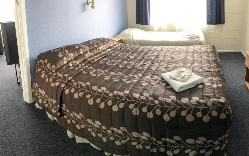 패밀리 아파트, Alma Motel