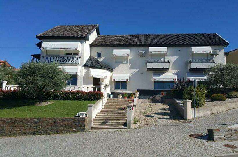 جناح عائلي, Marisol