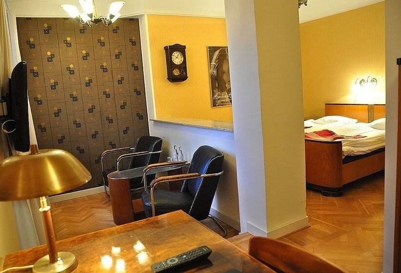 Номер Superior, Laholms Stadshotell