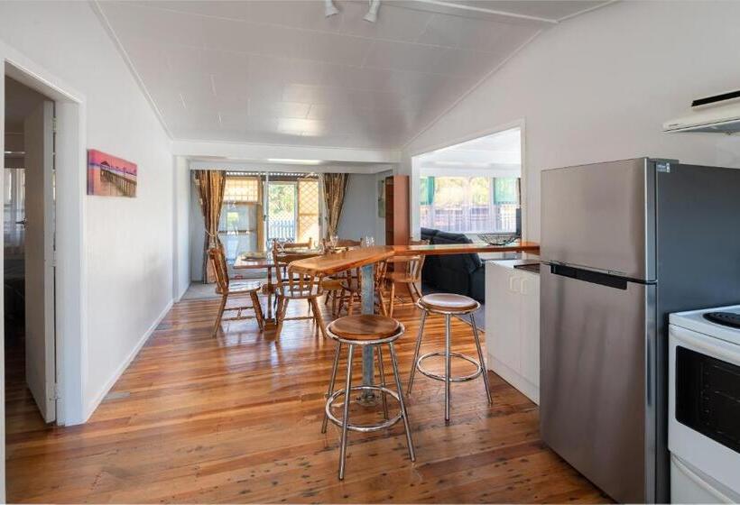 샬레, Oasis Motel & Holiday Park Turangi
