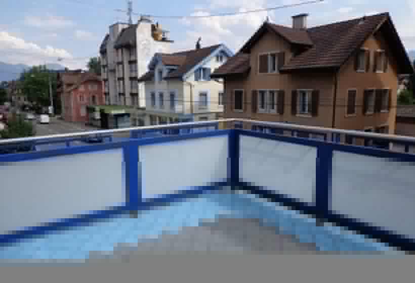 经济房, Bellpark Hostel