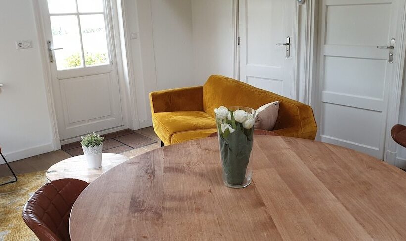 خانه 1 خوابه, B&b Rechthuis Van Zouteveen