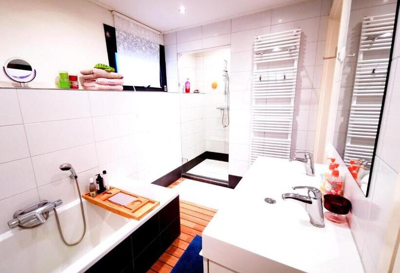 Quarto Familiar, La Corte Sconta B&b