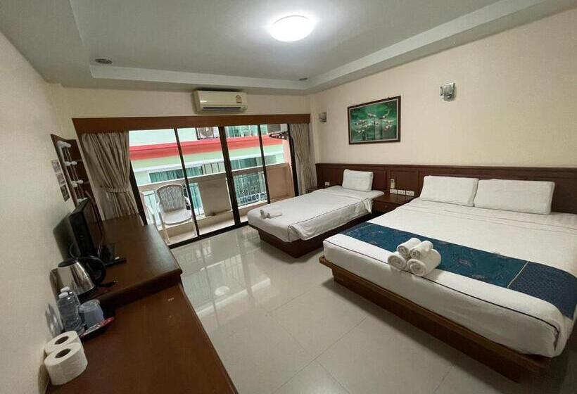 스탠다드 룸, One World One Home Patong 1