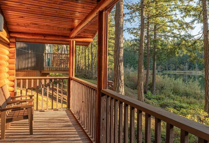 Хижина, Cusheon Lake Resort