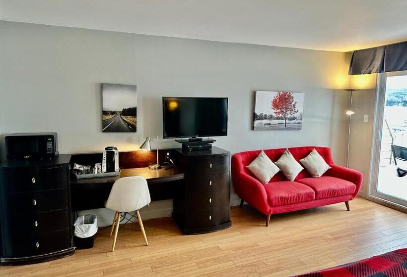 سوئیت با بالکن, Motel Le Point De Vue