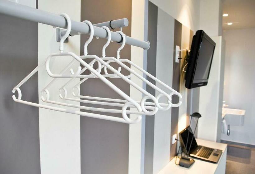 스탠다드 룸, Hostal La Creu