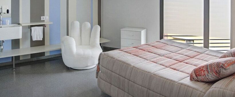 스탠다드 룸, Hostal La Creu