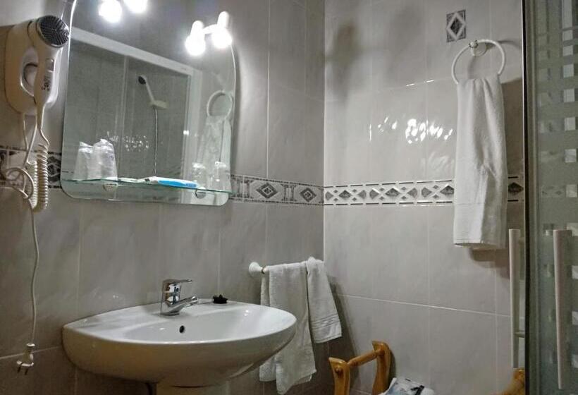 חדר סטנדרט, Hostal Almenara