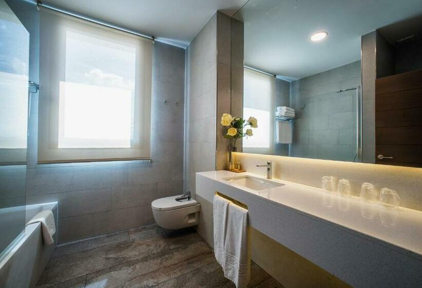 Номер Superior, Venta Baños