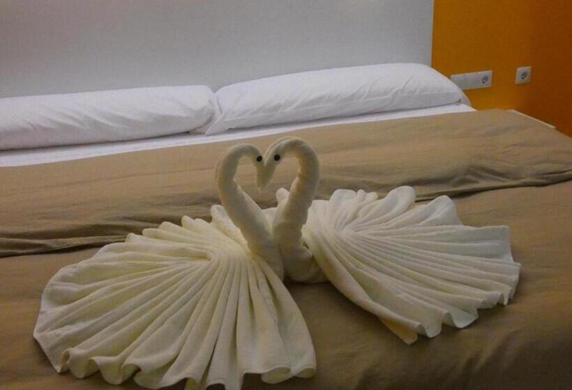 Sviitti Poreallas, Motel Caldas
