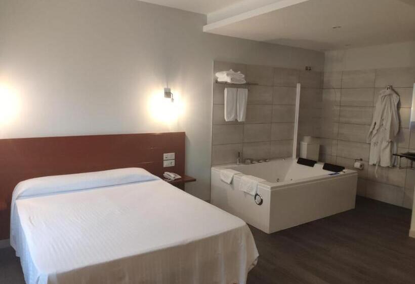 Sviitti Poreallas, Motel Caldas