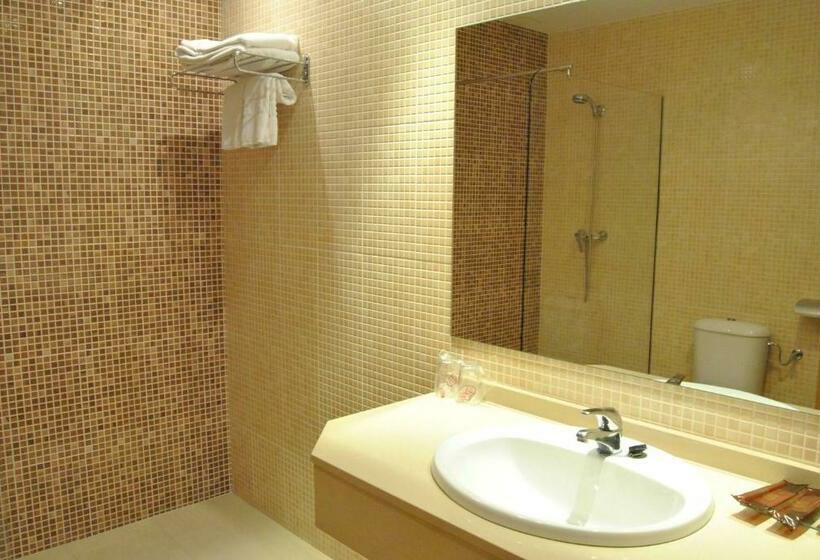 Habitación Estándar Vista Jardín, Motel Cancun Oviedo