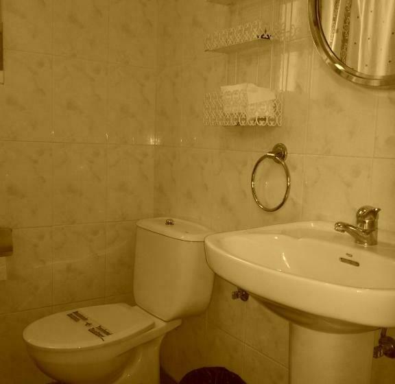 スタンダードバンガロー, Camping Bungalows Cabañas La Vera