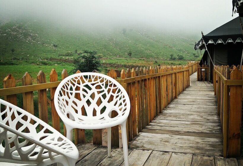 چادر با خدمات رفاهی لوکس, Foothill Pushkar Resort