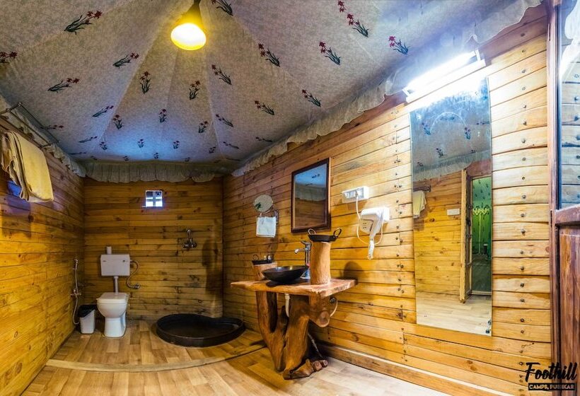 چادر با خدمات رفاهی فوق ممتاز, Foothill Pushkar Resort