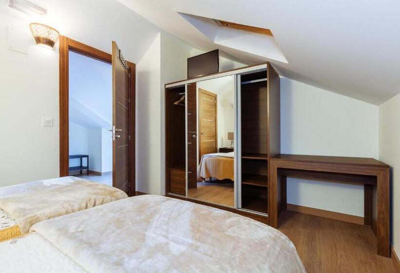 اتاق خانوادگی, Hostal Arriola