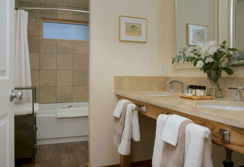 Стандартный Номер Кровать Кинг, Courtwood Inn
