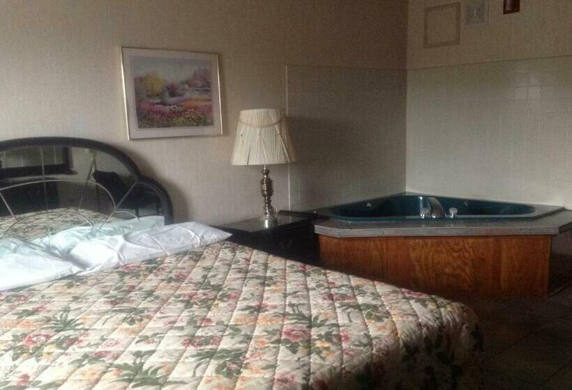 キングサイズベッドのデラックスルーム, Highway Inn