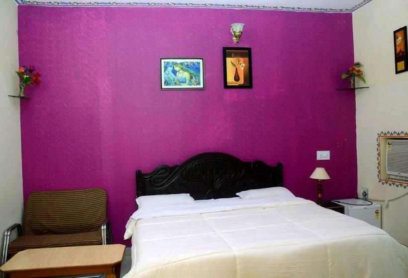 اتاق لوکس, Prem Villas Pushkar