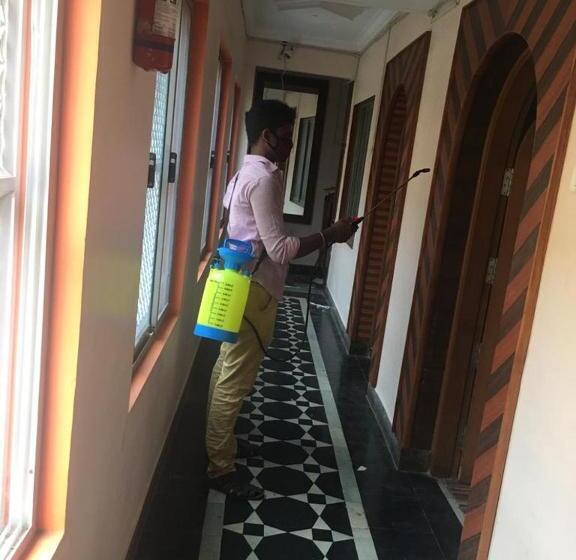 三人经典房间, Shri Swarna S Palace   A Business Class